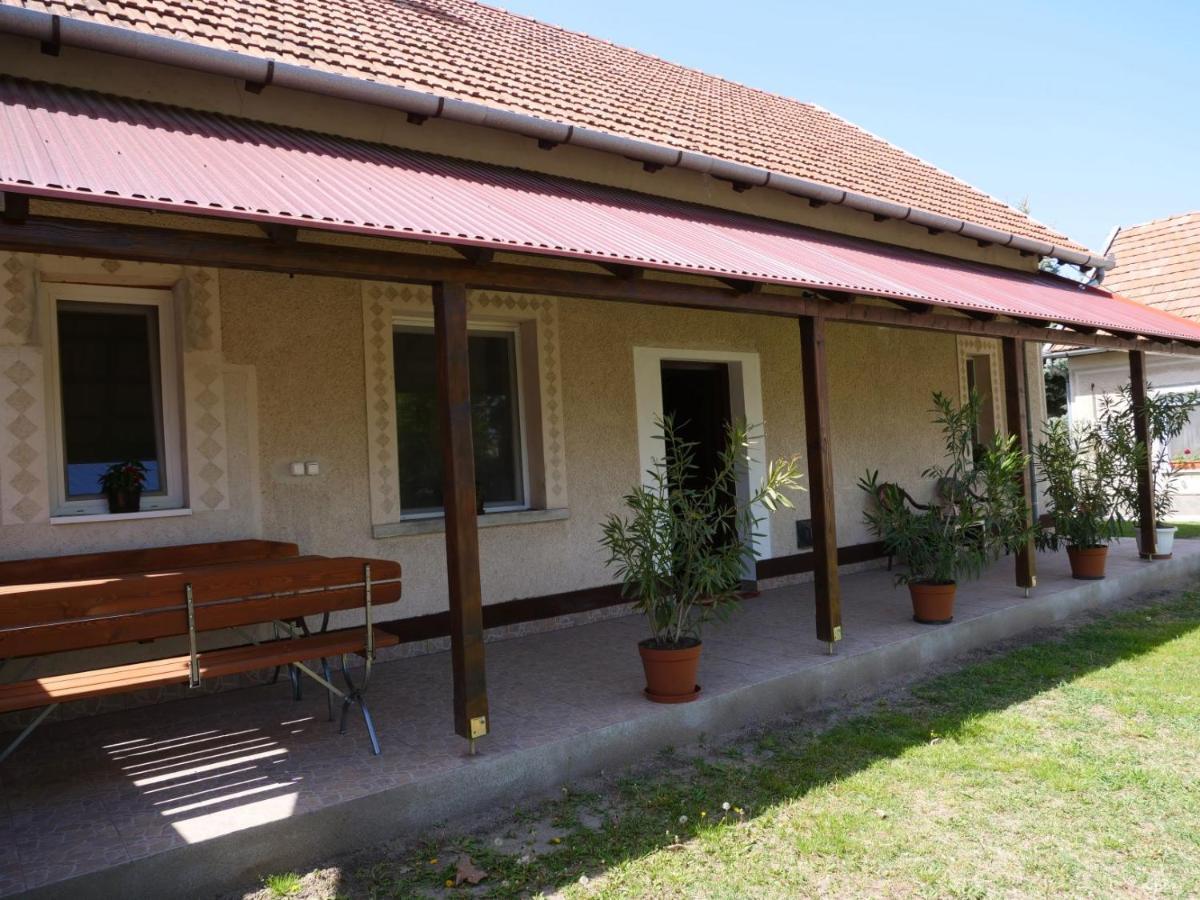 Istvan Vendeghaz Morahalom Exterior photo